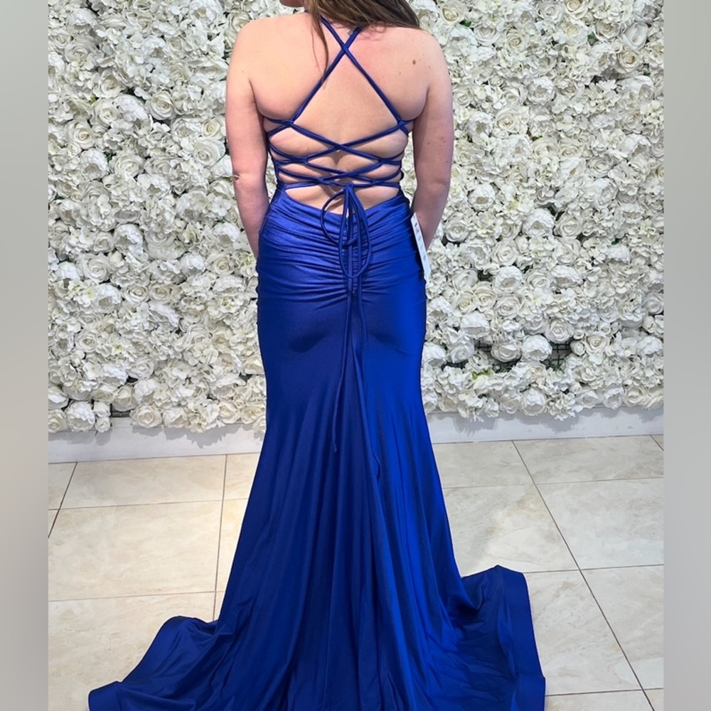 Unused prom dress